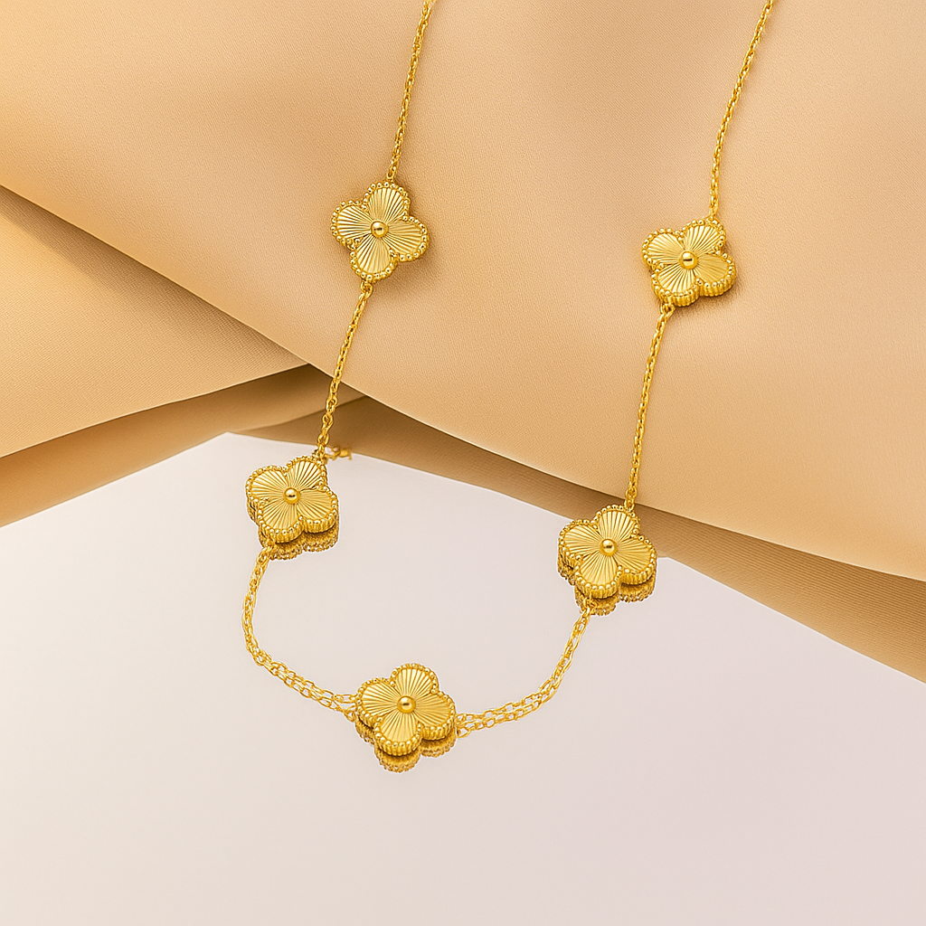 Collar Van Cleef Bañado en Oro de 18K + Caja de Regalo