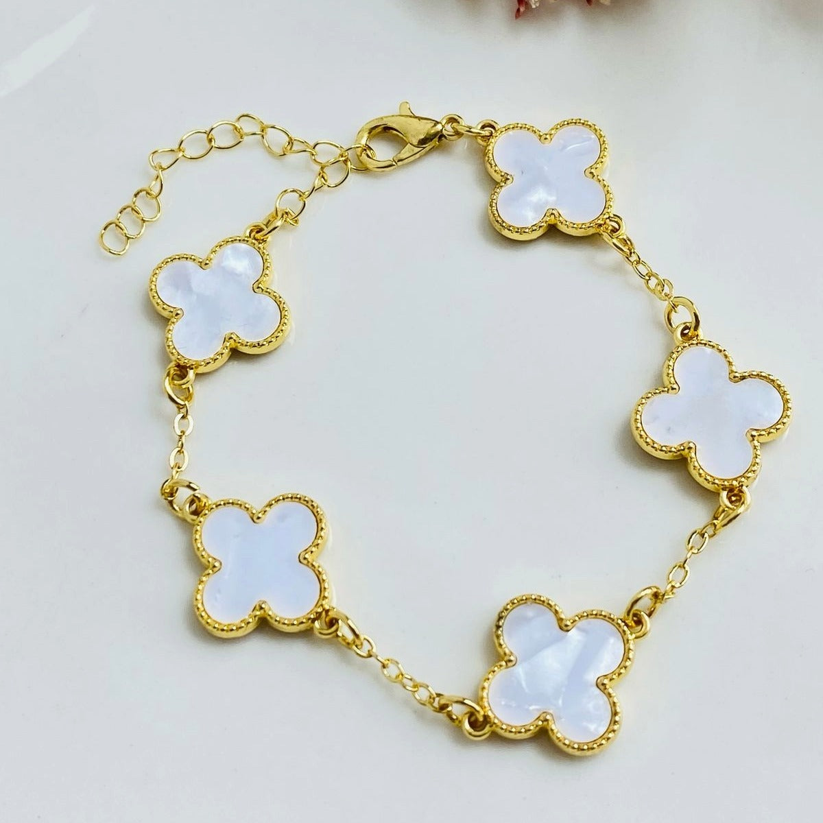 Diseños Exclusivos Van Cleef ✨ | Acabado Premium Laminado