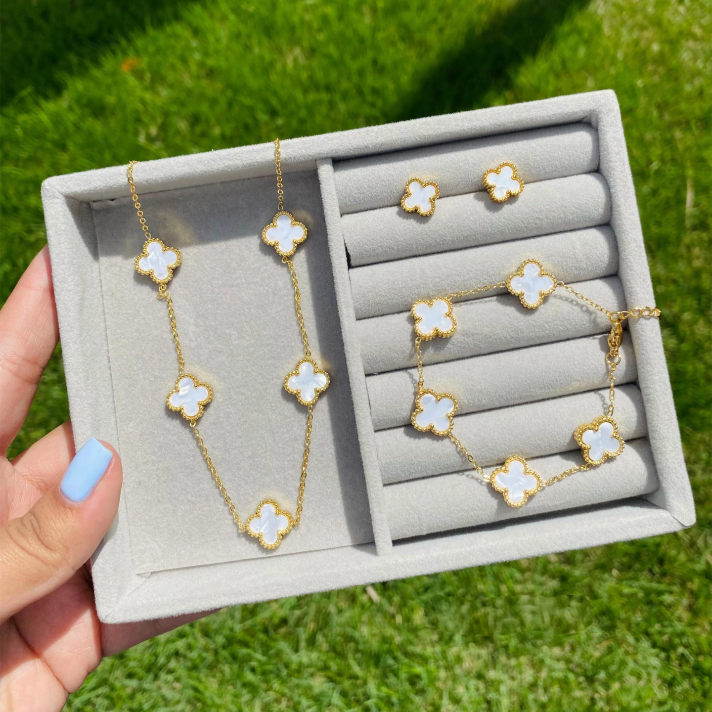Set Van Cleef: Collar 5 Tréboles + Pulsera + Aretes, Todo Bañado en Oro + Caja Regalo